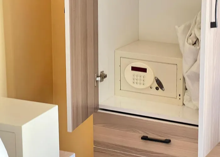 Taksim Stella מלון *